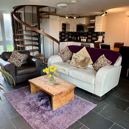 Cader Mountain View Cottage With Hot Tub In Snowdonia Dolgellau Ngoại thất bức ảnh